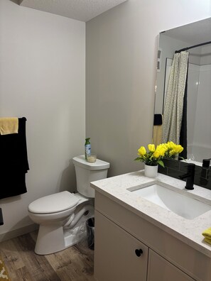 Bathroom - Beautiful and relaxing (Grande Prairie)