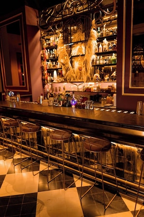 Bar (in der Unterkunft)