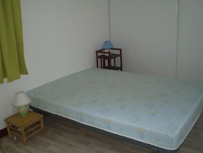 Room - Vrbo Property (Sainte-Marie-de-Ré)