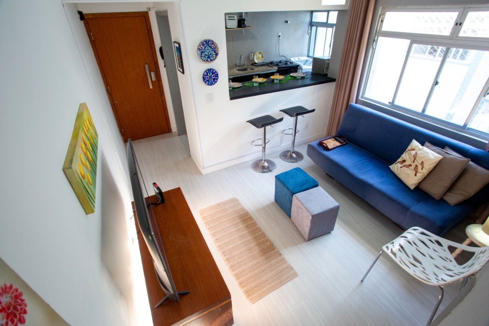 Comfort Apartment, 2 Bedrooms, Kitchen, City View | Living area