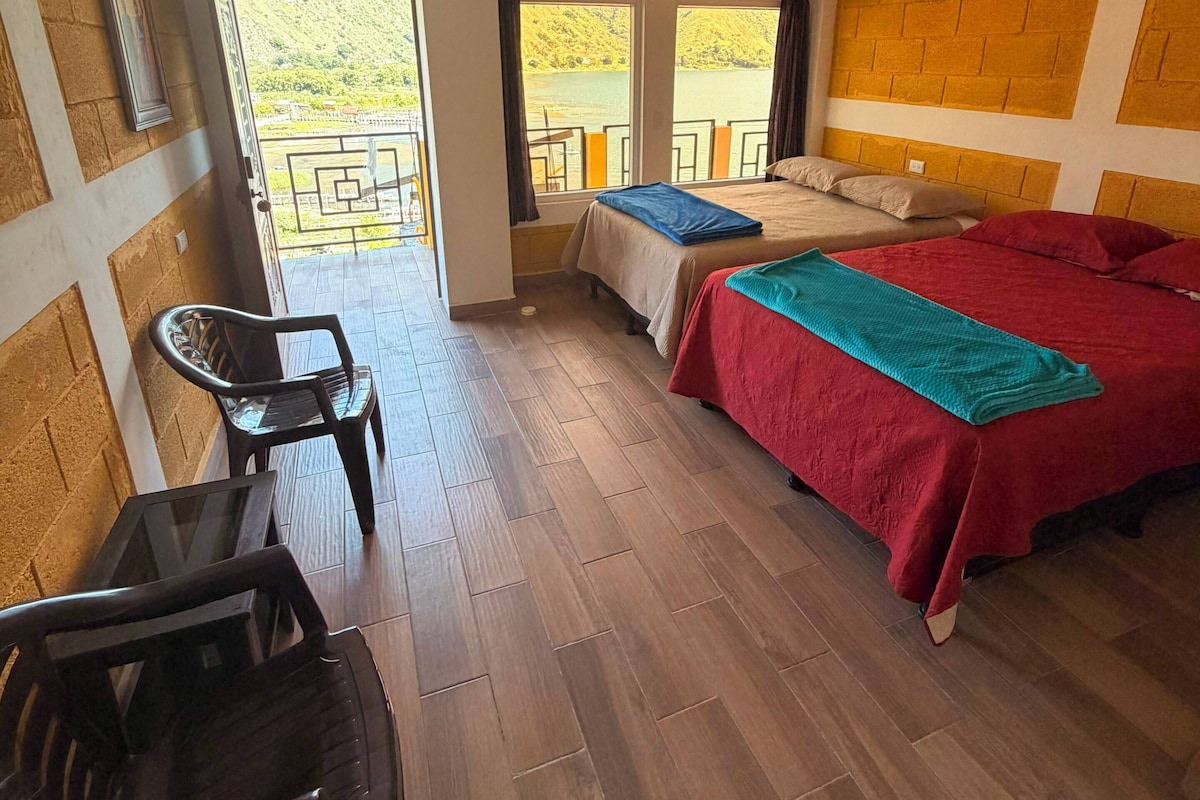 Standard Quadruple Room, Balcony, Lake View