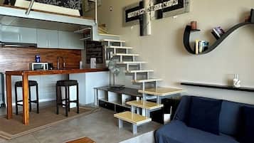 Comfort Studio, Sea View | Living area