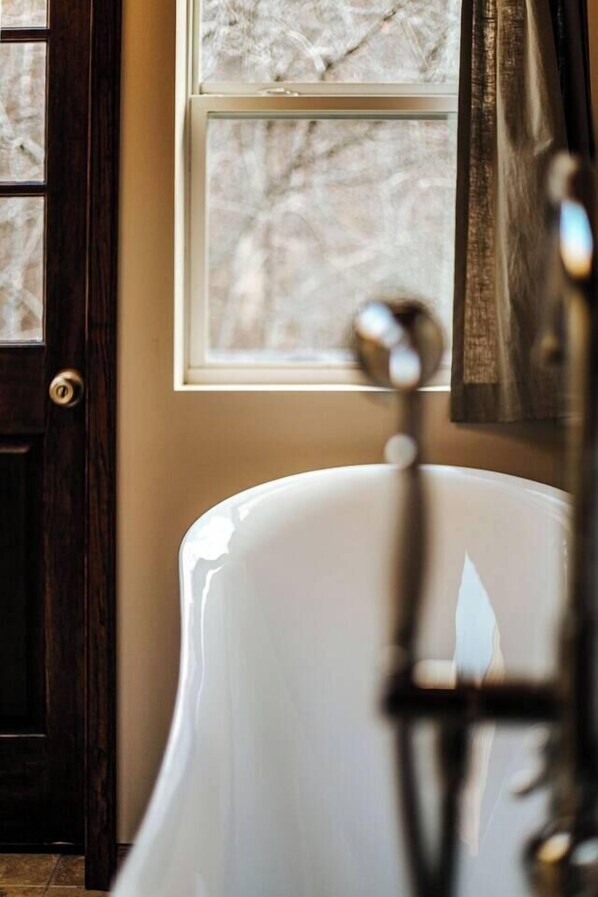 Hair dryer, towels, soap, shampoo - Rockwell Ridge | Estate with Afton Mountain Views (Afton)