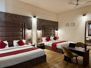 Habitación de lujo, balcón | Wifi gratis