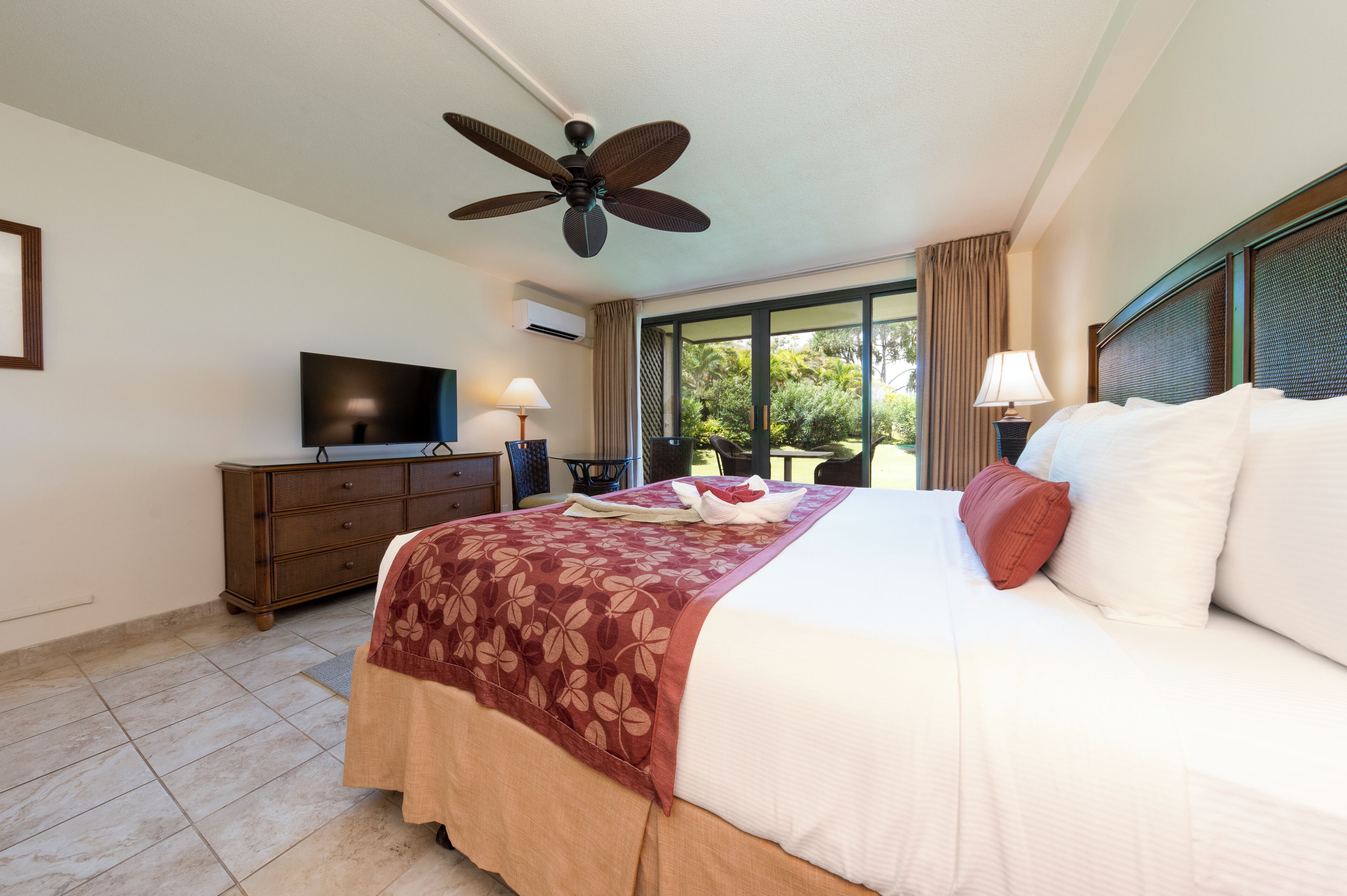Kauai Escape At Award-winning Bay Resort | Outdoor Swimming Pool | Parking - Kauai, HI