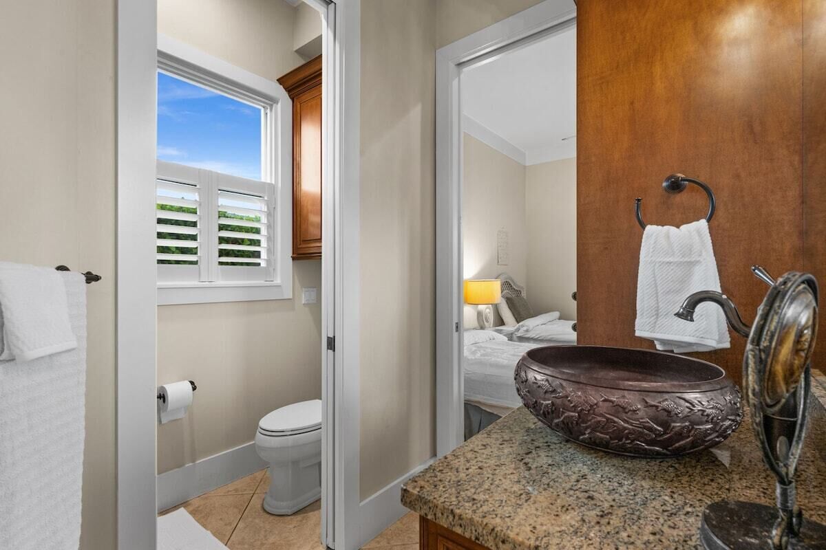 Shower, hair dryer, shampoo