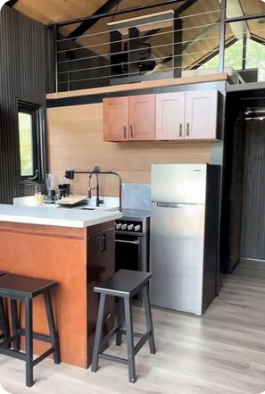 Private kitchen - Beautiful Cabin #3 in Tiny Village, Orange, Texas (Orange)