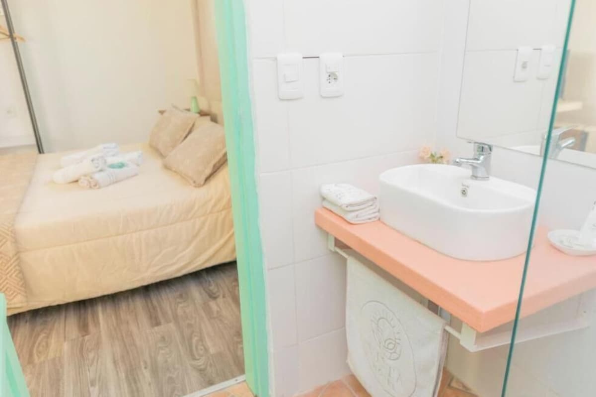In-room safe, blackout curtains, free WiFi