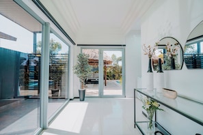Unclassified image, 2 of 40, button - Casa Bonita Aruba | 4-Bedroom Villa with Private Pool (Oranjestad)
