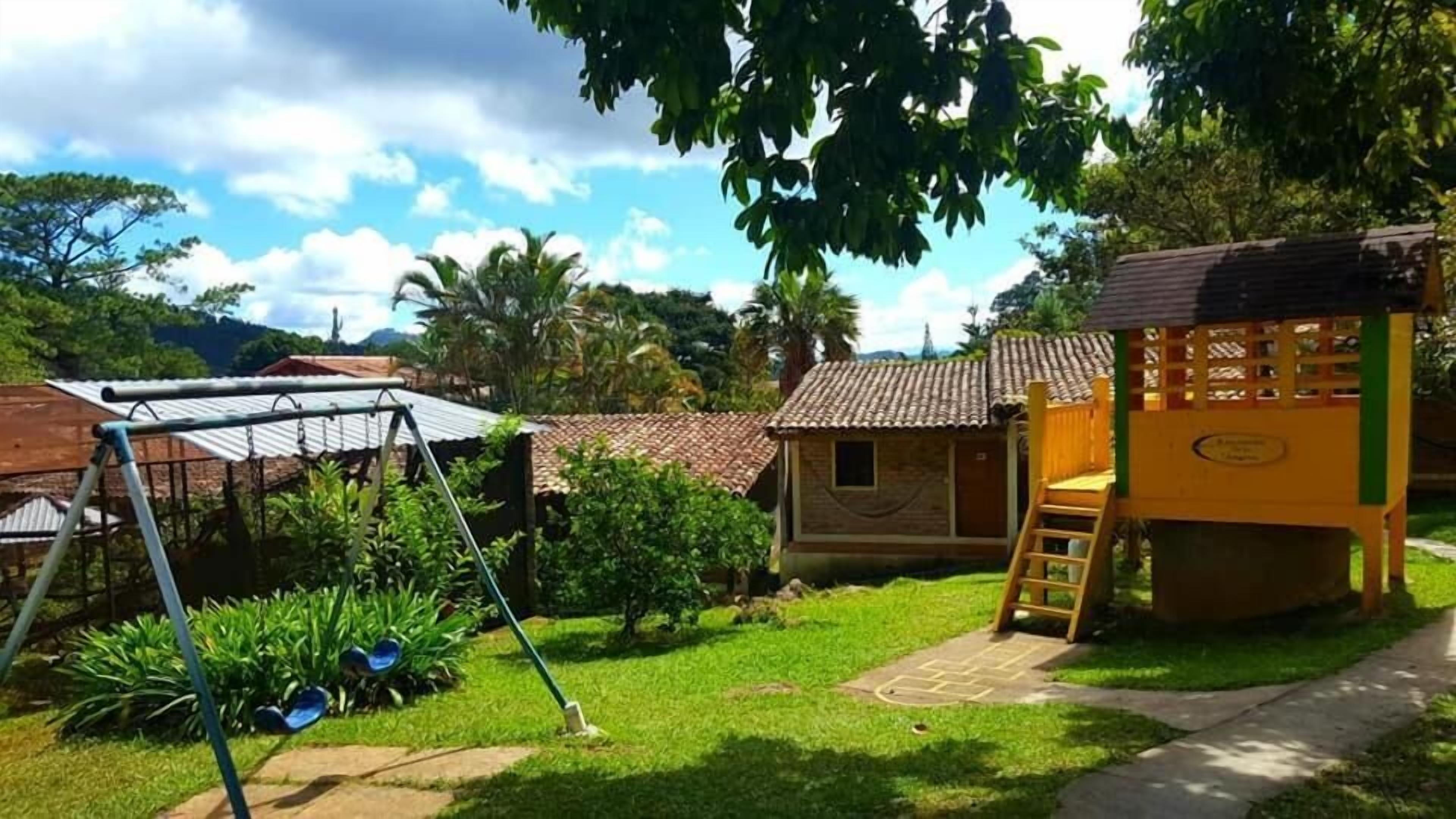 Family Room, Garden View | Children’s area