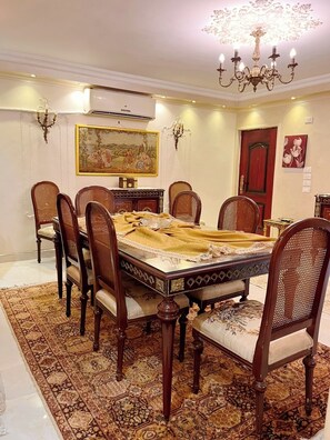 Unclassified image, 4 of 6, button - Vintage 2-Bedroom Apartment with AC & Large Balcony in Giza (Giza Governorate)