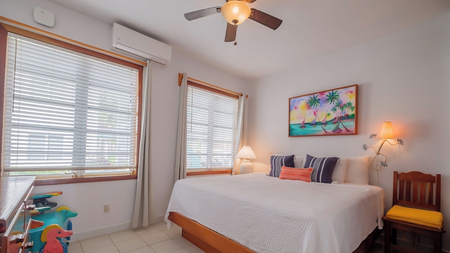 Coral Bay Villas