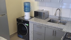 Apartment, 2 Bedrooms | Laundry