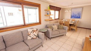 Family Apartment, 4 Bedrooms, Kitchen, City View | Living area