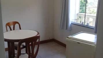 Standard Apartment, Garden View | Interior