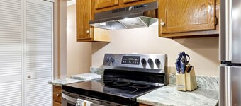6 Mi to Dtwn: Charming Home Little Rock