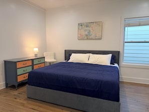 Bügeleisen/Bügelbrett, kostenloses WLAN, Bettwäsche