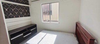 Well-located family apartment, close to bakeries and restaurants.