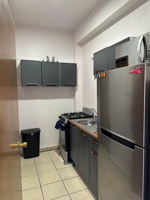 Private kitchen - 🌊 Cozy Loreto Hideaway | 2BR | Full Kitchen | 1 Block from the Malecón & Downtown (Loreto)
