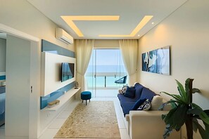 Deluxe Apartment, Beach View | Living area - SHB - Desperte com o Azul do Mar  (Guarujá)