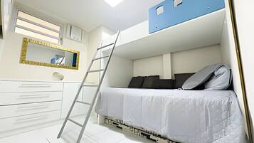 Deluxe Apartment, Beach View