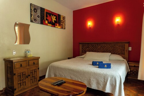 Andrea Bungalows: A hotel right at the foot of the mountain!