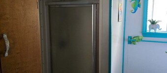 Peaceful 1-bedroom house with AC in charming Pittsburg within walking of PSU