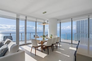 Dining - Lyfe Resort & Residences (Hollywood)