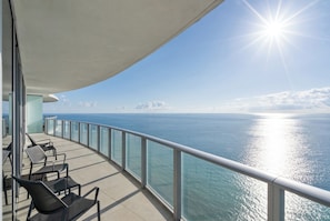 Balcony view - Lyfe Resort & Residences (Hollywood)