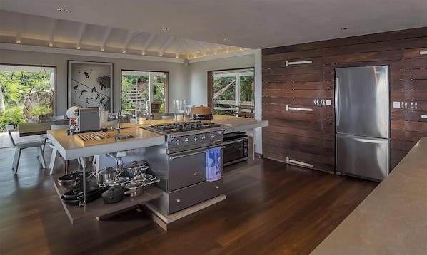 Private kitchen