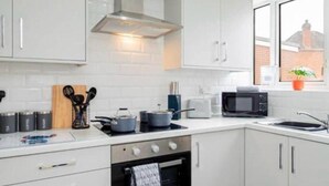 Talo, 3 makuuhuonetta, näköala puutarhaan | Sisätilat