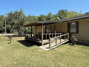Exterior - Welcome to The Lodge House, a three-bedroom, two-bath retreat made for gathering (TAHLEQUAH)