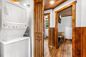 Interior - NEW Dolly Fireworks View! 3 King, LuxHotTub, Fence Yd (Pigeon Forge)