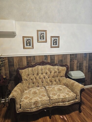 Welcome to Liz'Vergia Cottage a peaceful and family- friendly tiny house