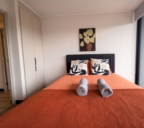 Appartement, 1 slaapkamer | Een strijkplank/strijkijzer, gratis wifi