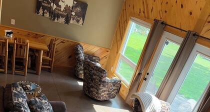 Lakefront Cabin on Little Rock Lake - Beautiful Views, Fire Pit & Family Fun