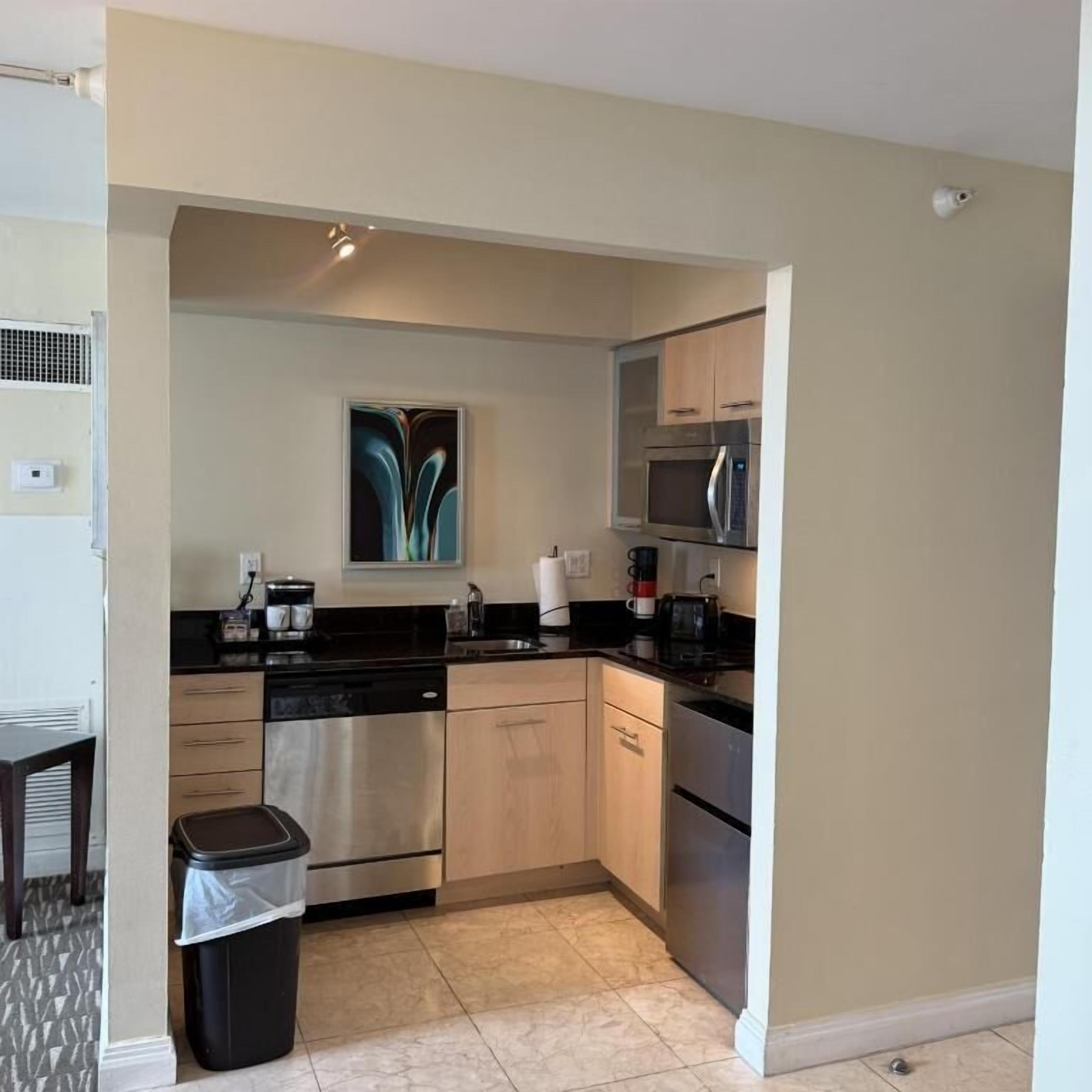 Apartemen Comfort, balkon, pemandangan samudra | Dapur pribadi