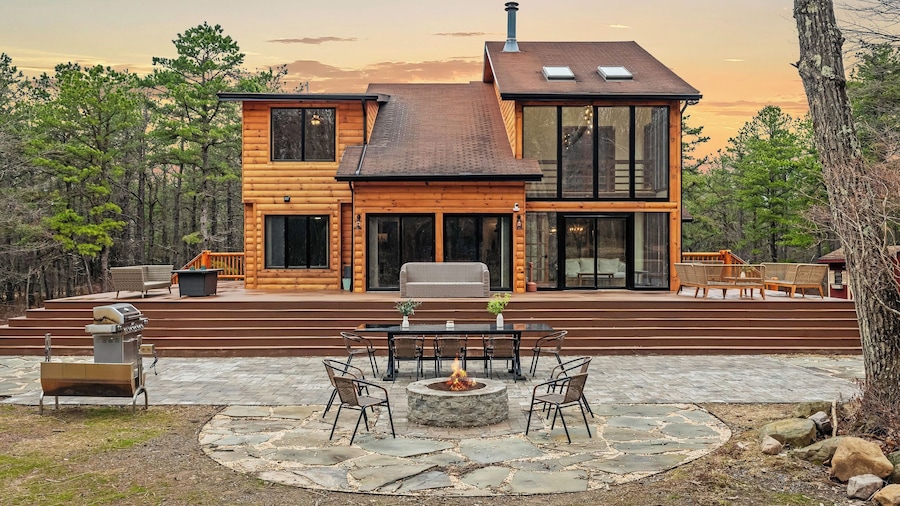 Winter Court Log Cabin by Avanstay Private Trail + Fire Pit + Basketball Court Near Camelback