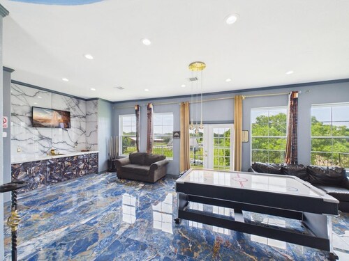 10,000+sqft Private Mansion \ Heated&Cooled Pool ⭐️⭐️⭐️⭐️⭐️
