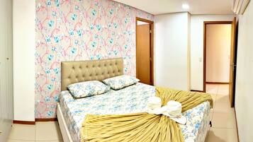 Apartment | Blackout drapes, iron/ironing board, WiFi (free)