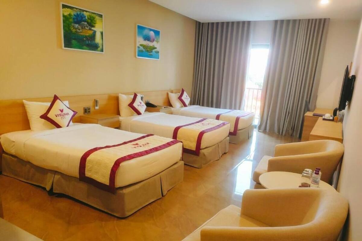 Superior Triple Room, City View