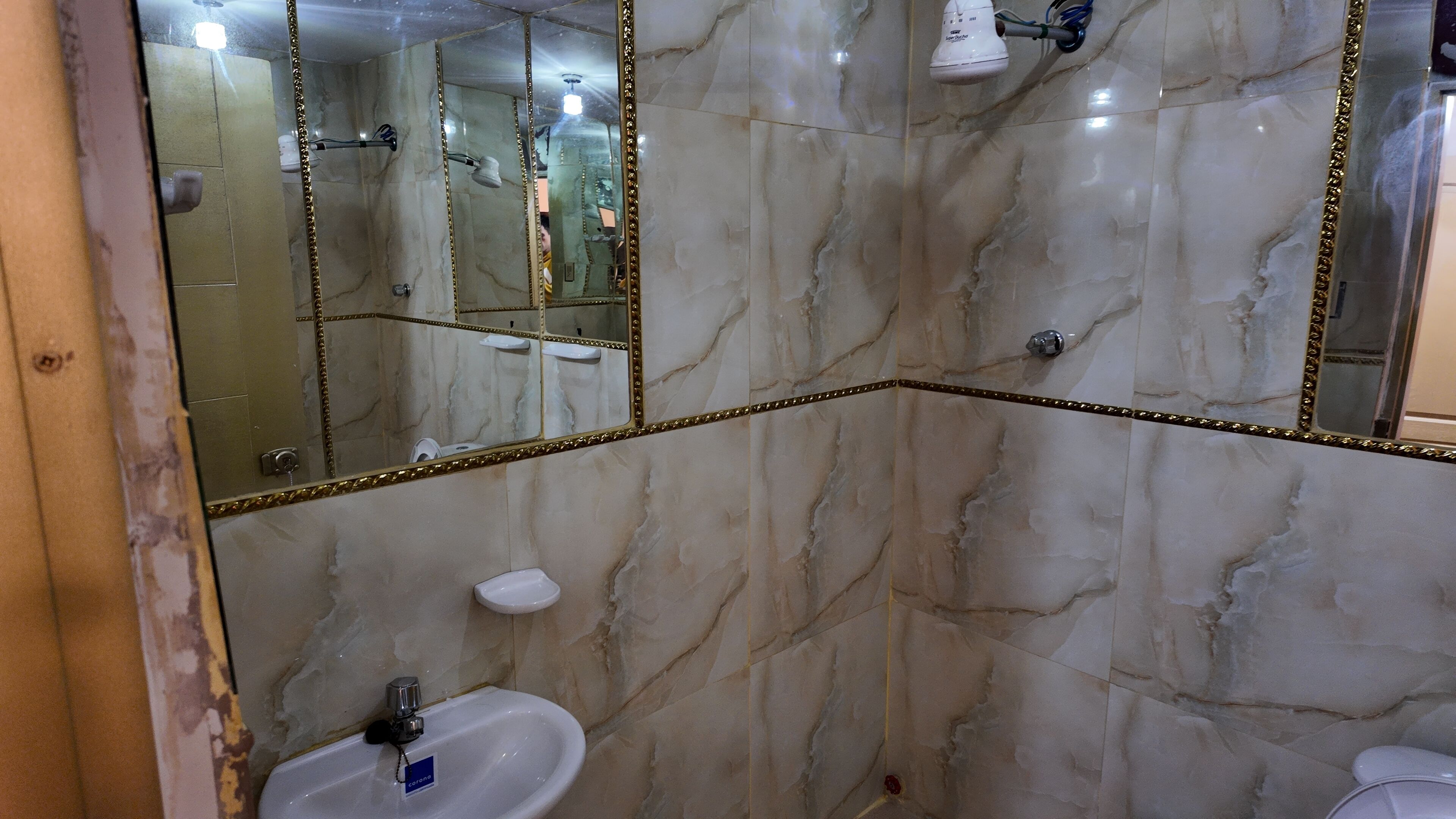 Habitación doble Confort, vista a la ciudad | Baño