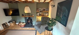 2BR Countryside Pebble Cottage Retreat
