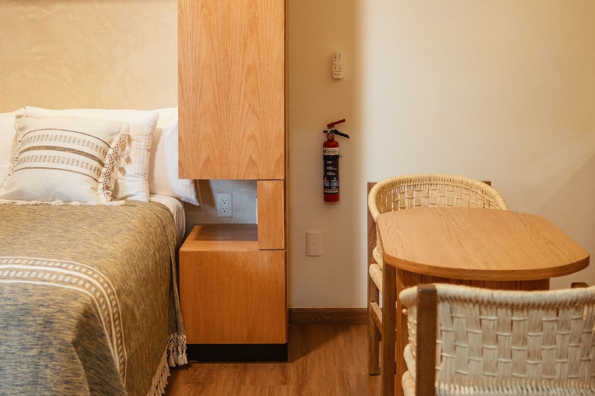 In-room safe, blackout curtains, soundproofing
