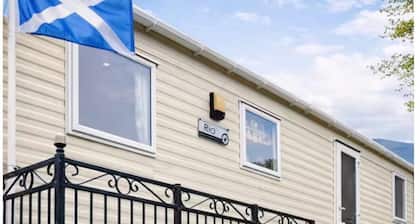 Lodge with stunning view in Wymess Bay