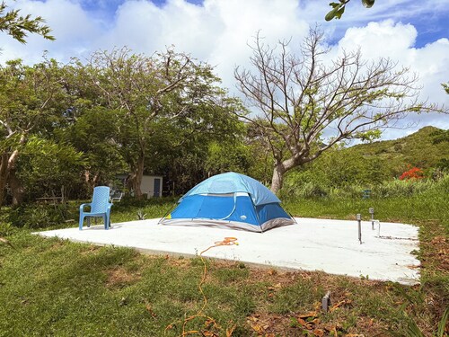 Eco friendly, cozy beach camper with AC @Atelier Anamú in Yabucoa,