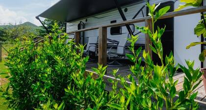 Eco friendly, cozy beach camper with AC @Atelier Anamú in Yabucoa,