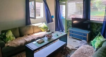 Devorgilla View - Bright Spacious 2 Bed Apartment