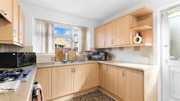Family House | Private kitchen | Cleaning supplies