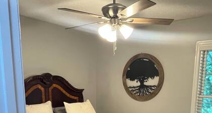 Modern Family Retreat: Just Minutes from Nashville & the Airport